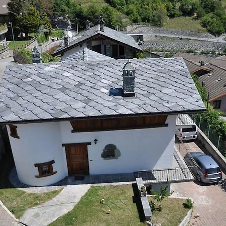 Villa La Tour Nus Zewnętrze zdjęcie