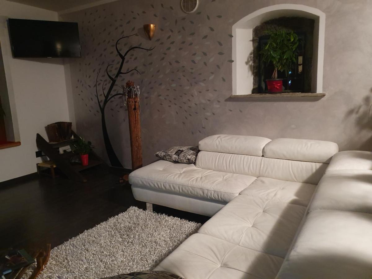 Villa La Tour Nus Zewnętrze zdjęcie