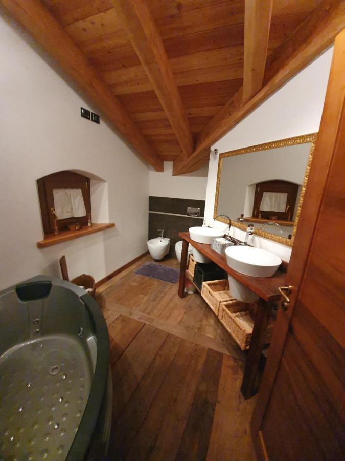 Villa La Tour Nus Zewnętrze zdjęcie