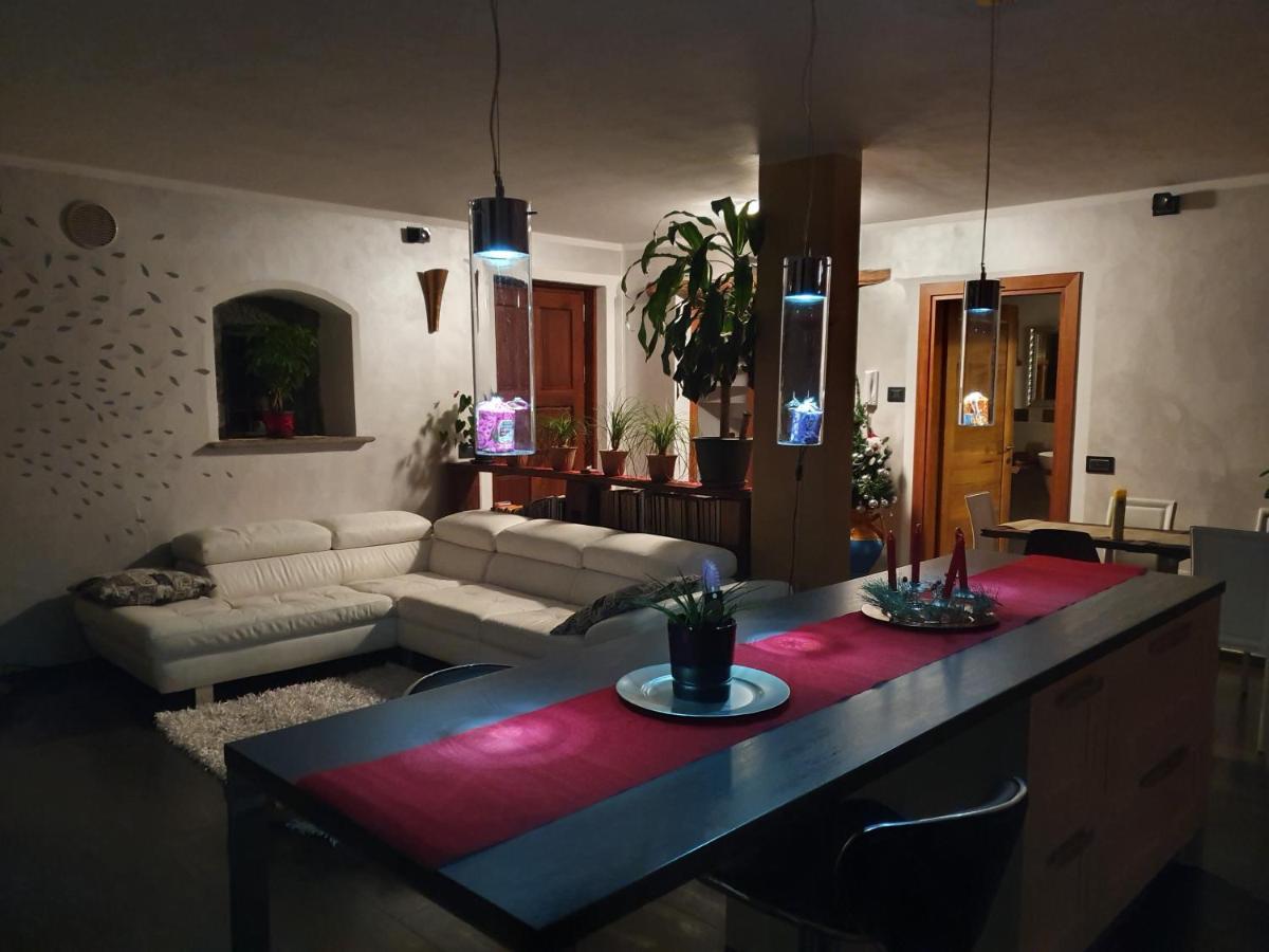 Villa La Tour Nus Zewnętrze zdjęcie