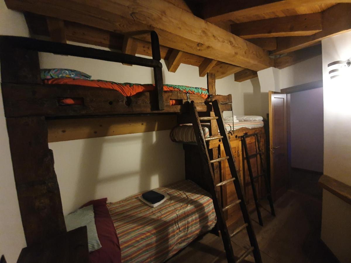 Villa La Tour Nus Zewnętrze zdjęcie