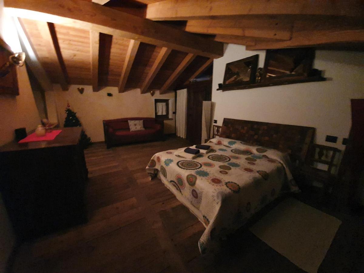 Villa La Tour Nus Zewnętrze zdjęcie