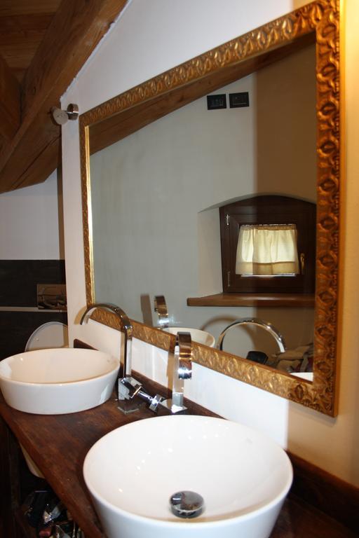 Villa La Tour Nus Zewnętrze zdjęcie