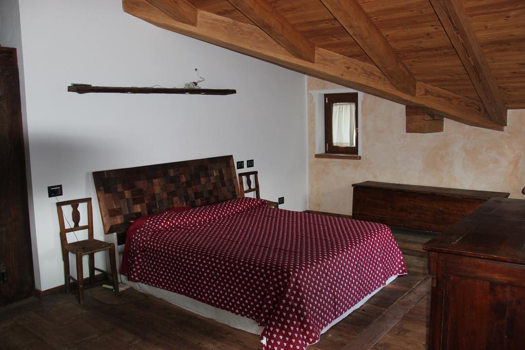 Villa La Tour Nus Zewnętrze zdjęcie