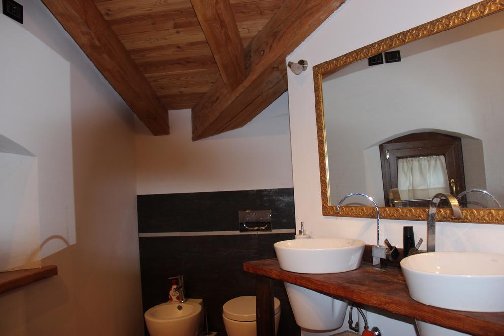 Villa La Tour Nus Zewnętrze zdjęcie